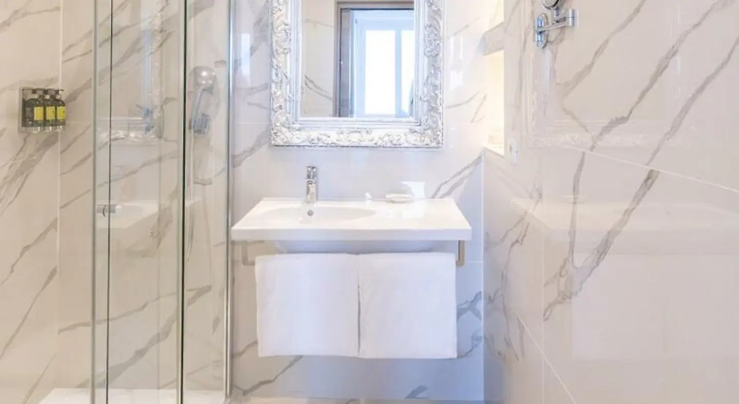 Hotel la Villa Cap d'Antibes Badezimmer