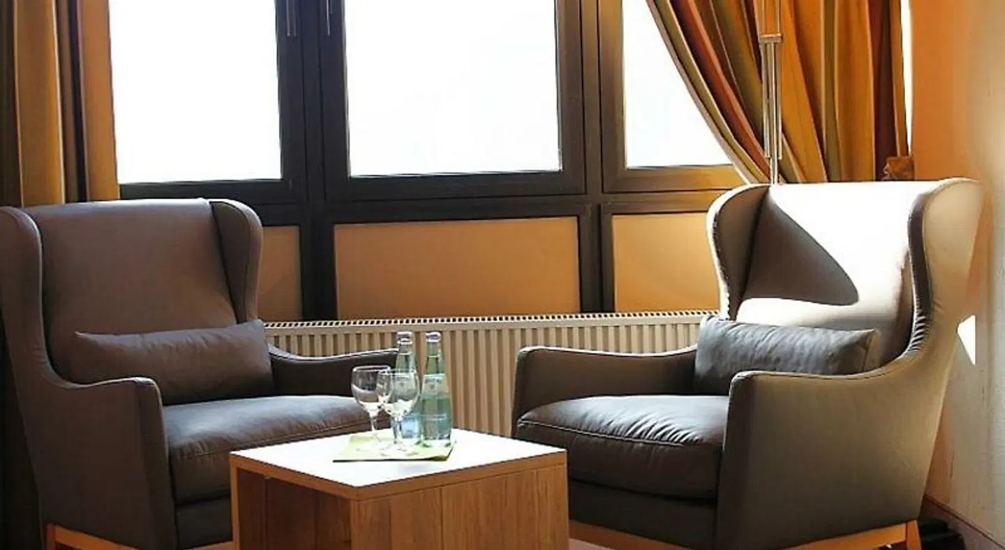 Sewenig LOUNGE_LOBBY