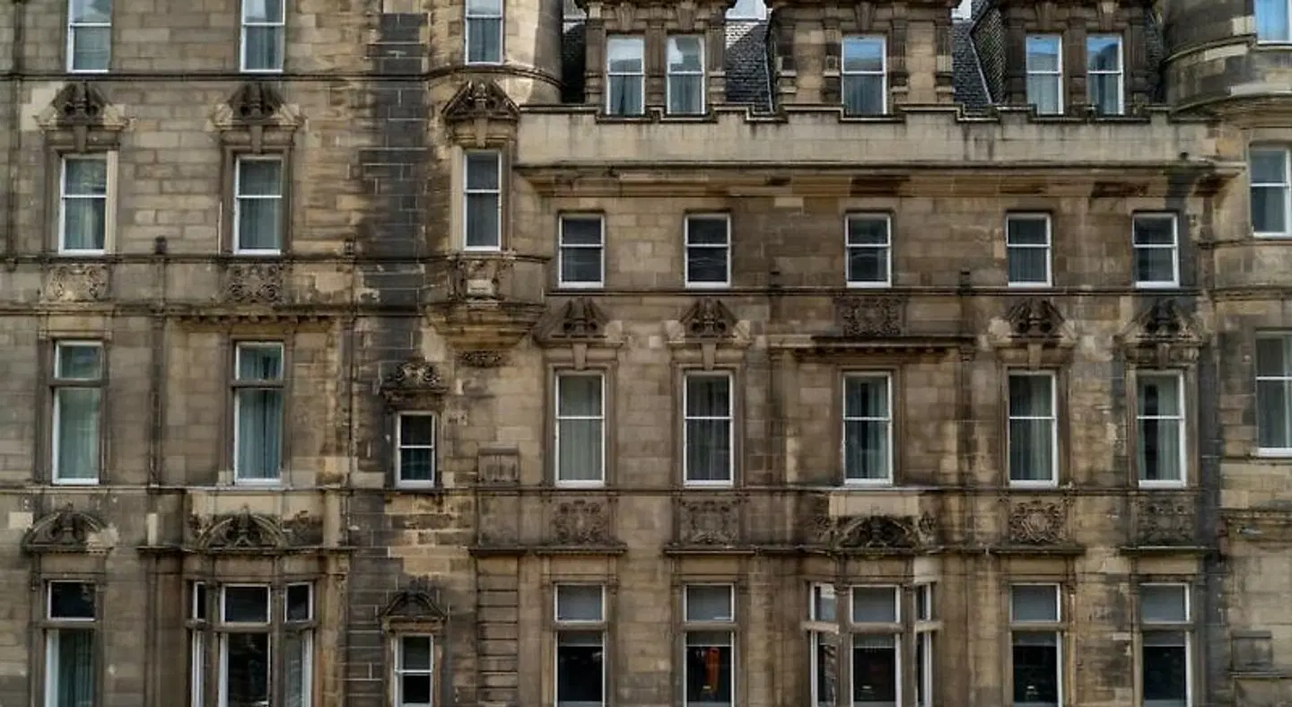 Lord Lyons Chambers at 28 North Bridge EXTERIOR