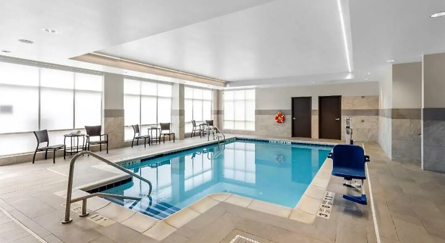 Hilton Garden Inn Corning Downtown Hallenbad