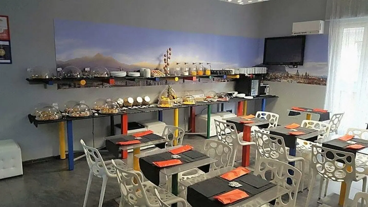 Alma Hotel Bar