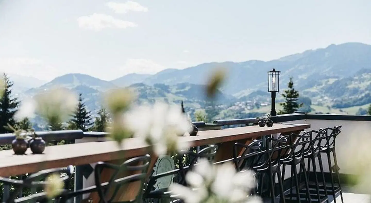 Sonnhof Alpendorf - an adults only place Terrasse