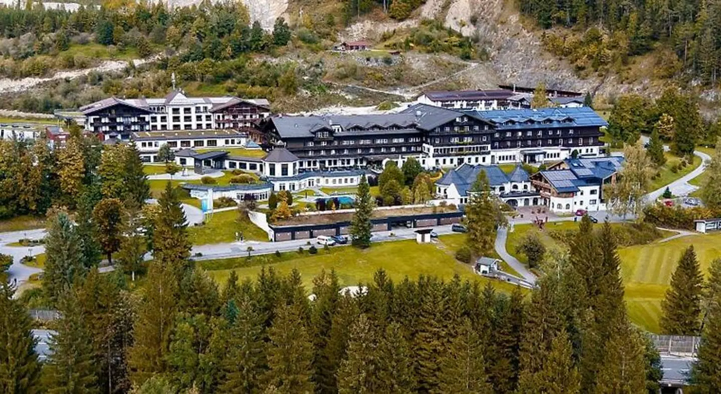 Hotel Gut Brandlhof EXTERIOR