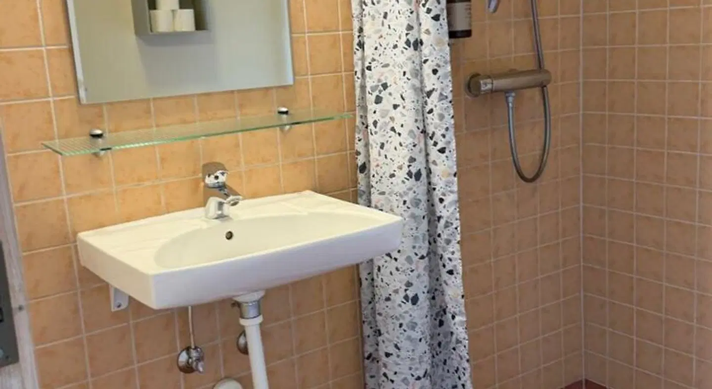 Skjoldbjerg Garnihotel Badezimmer