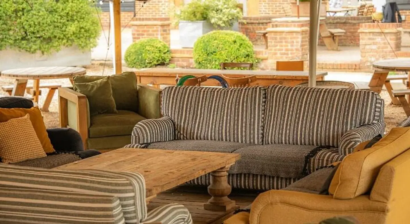 Tewinbury Terrasse
