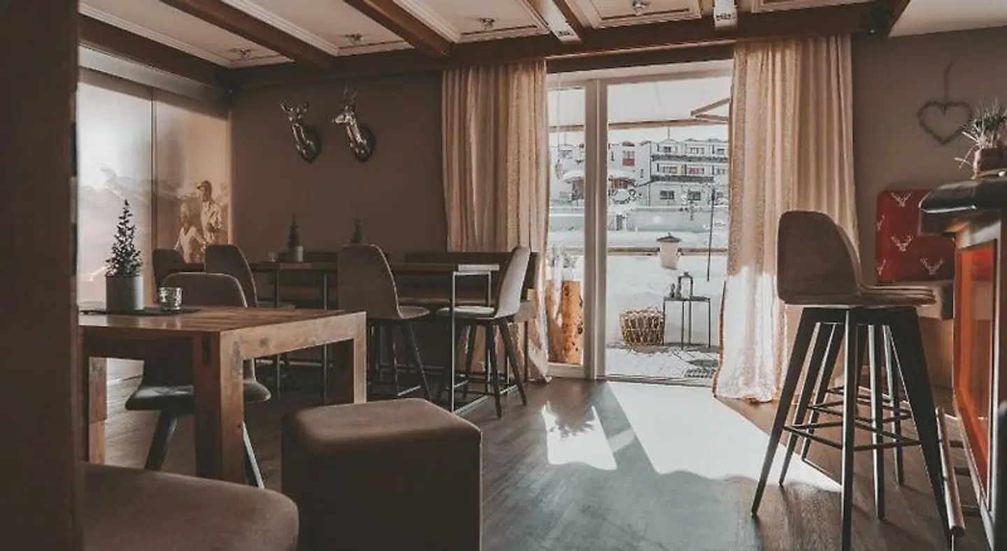 Schachner Bar