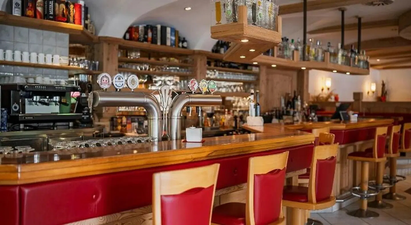 Eller Bar