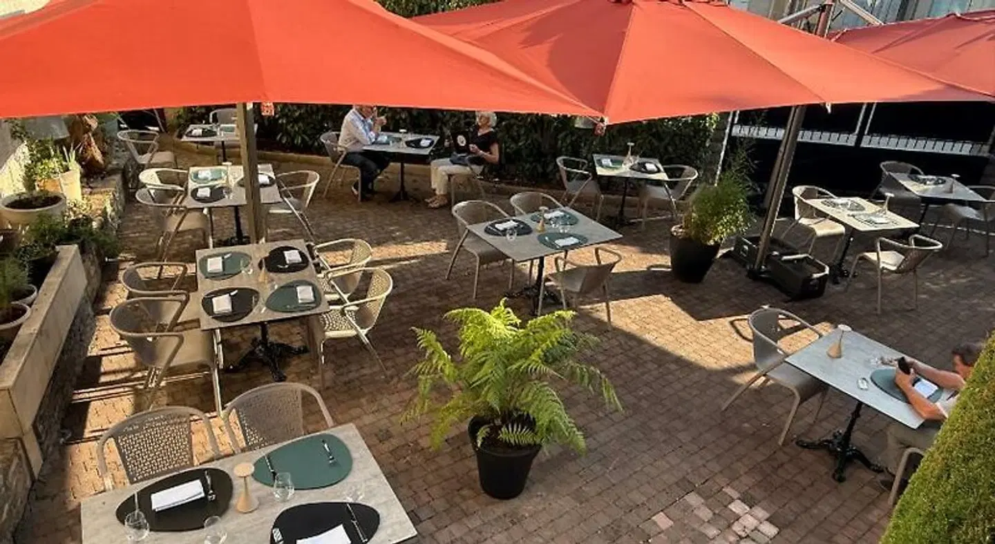 Hôtel Le Victor Hugo Terrasse