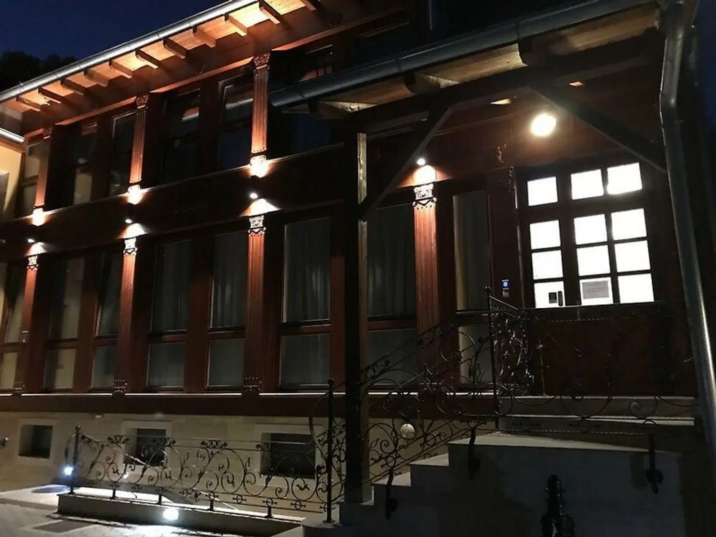 B&B Arbia Dorka Luxury Palace EXTERIOR