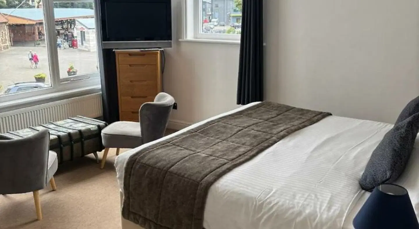 The Beach Hotel ROOM_EXAMPLE