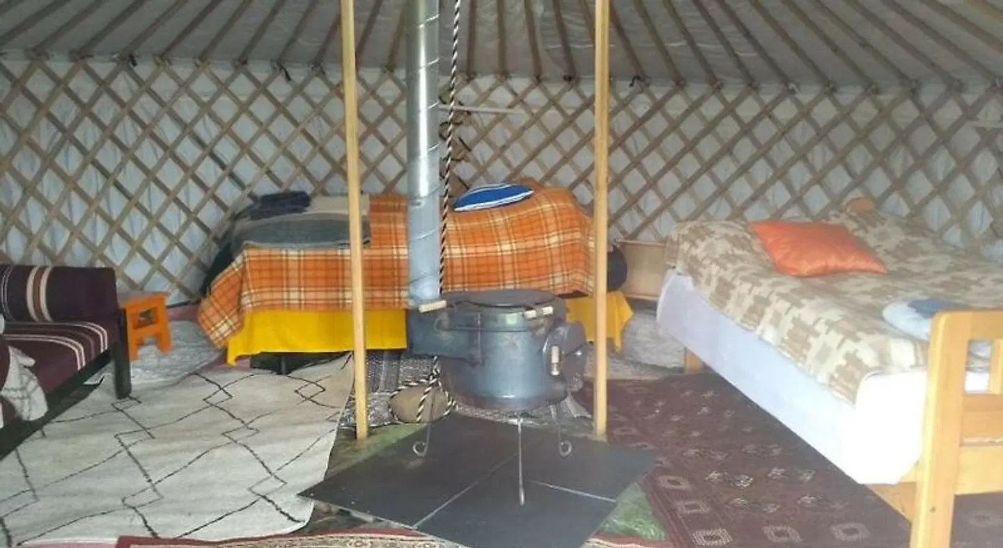 Iceland Yurt Hallenbad