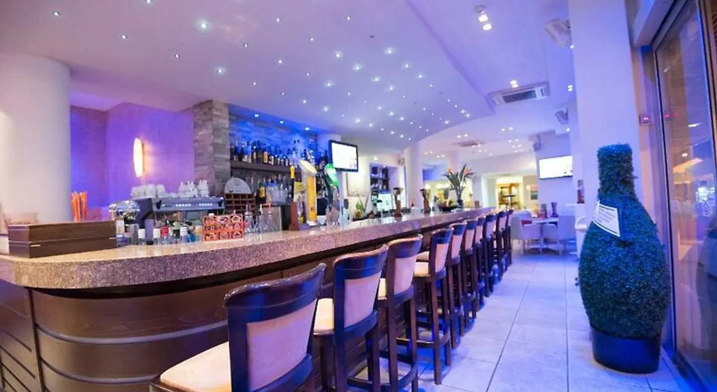 Eligonia Hotel Apartments Bar