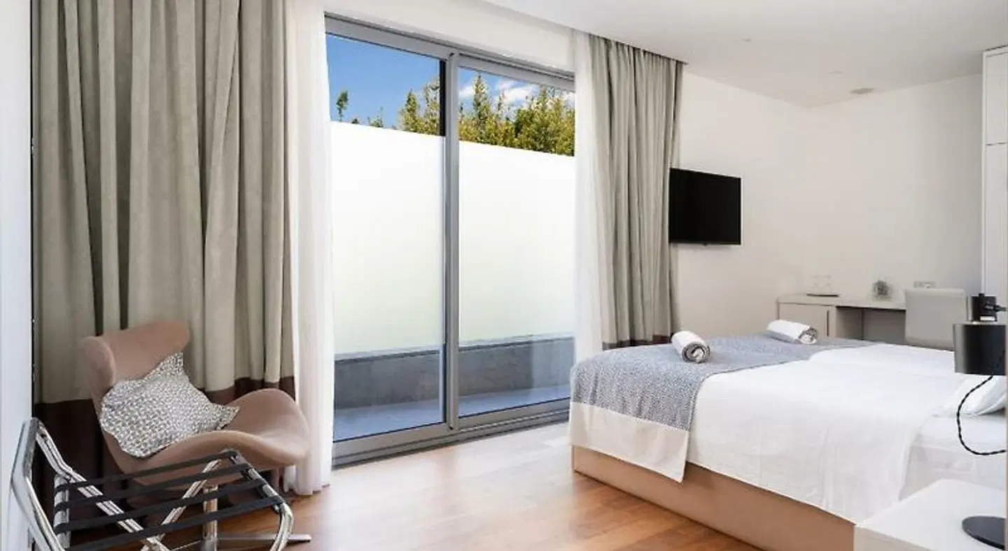 Oasis Life ROOM_EXAMPLE