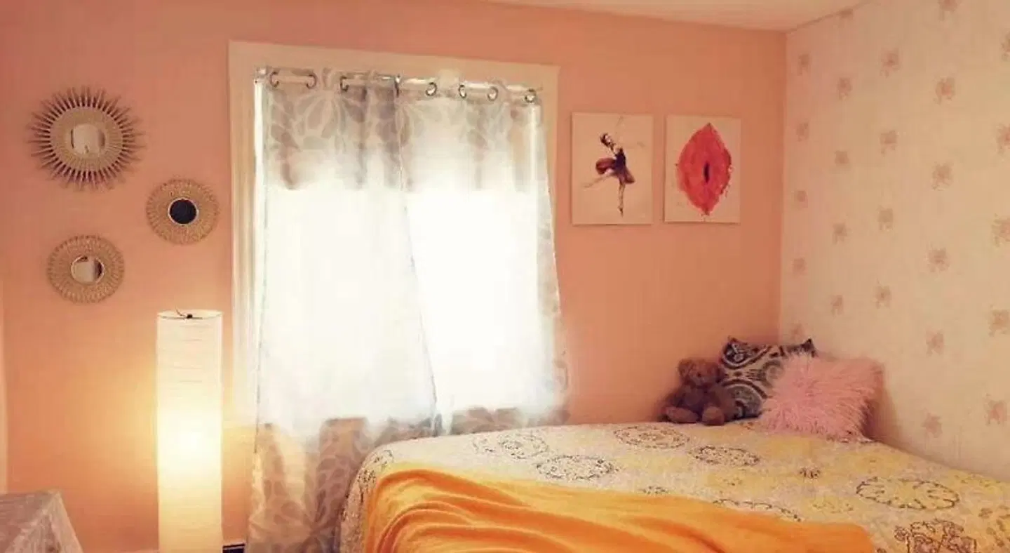 Lily's Garden ROOM_EXAMPLE