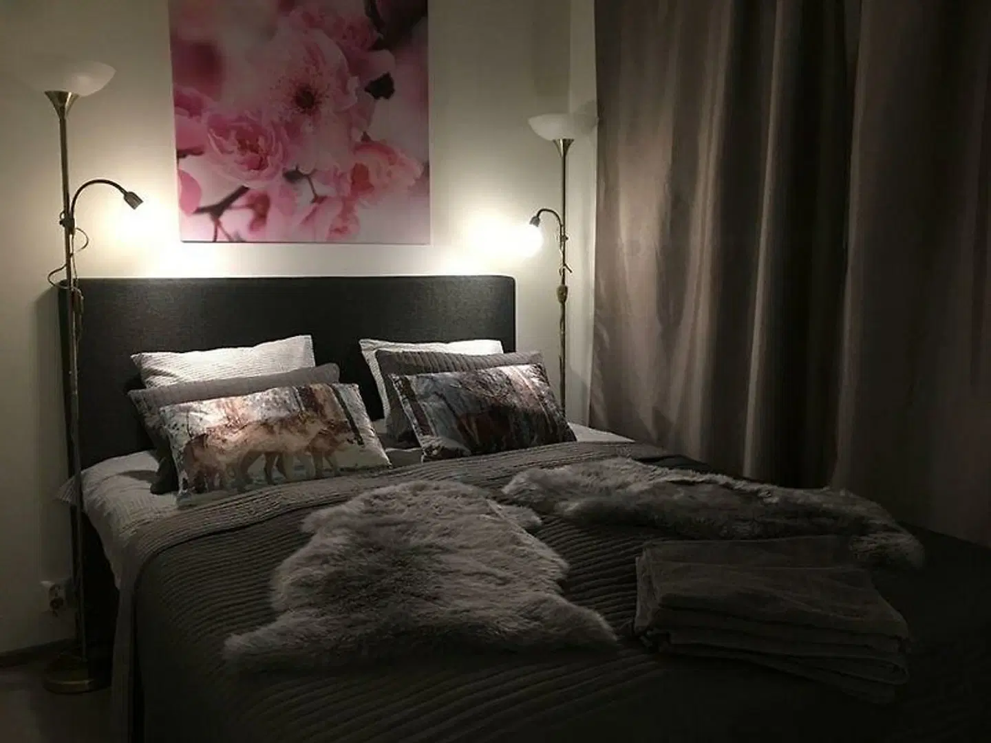 Lomavekarit ROOM_EXAMPLE