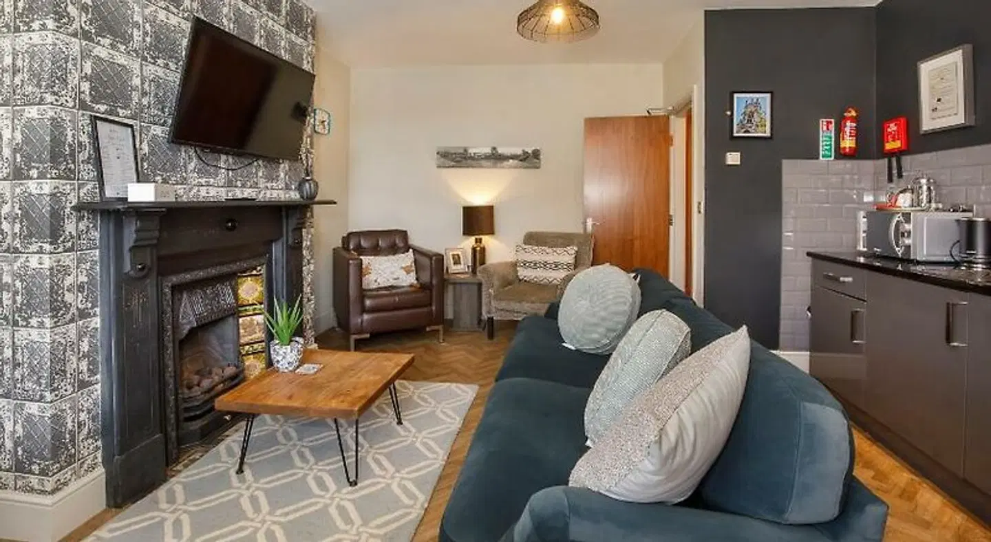 Clearly Apartments ROOM_EXAMPLE