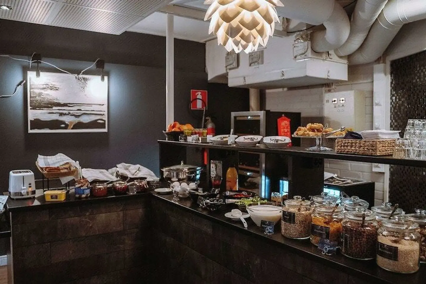 Golden Circle Suites Restaurant
