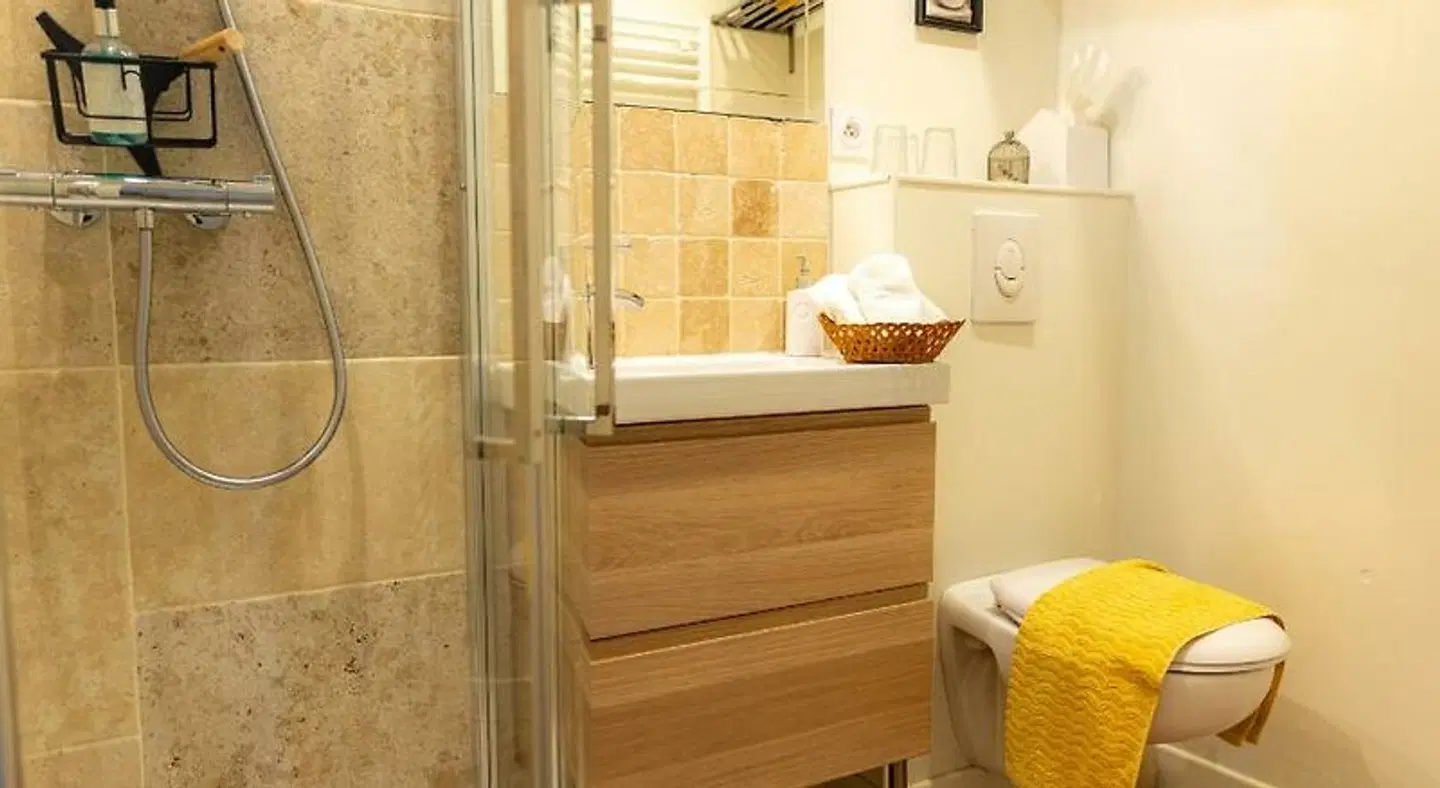 La Maison des Buis Badezimmer