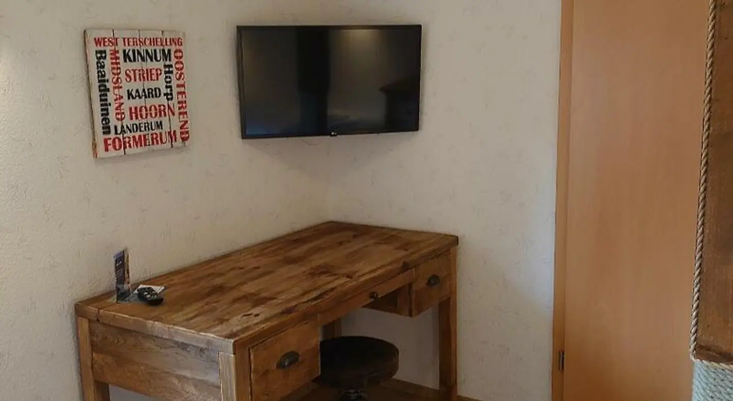 De Cyprian ROOM_EXAMPLE