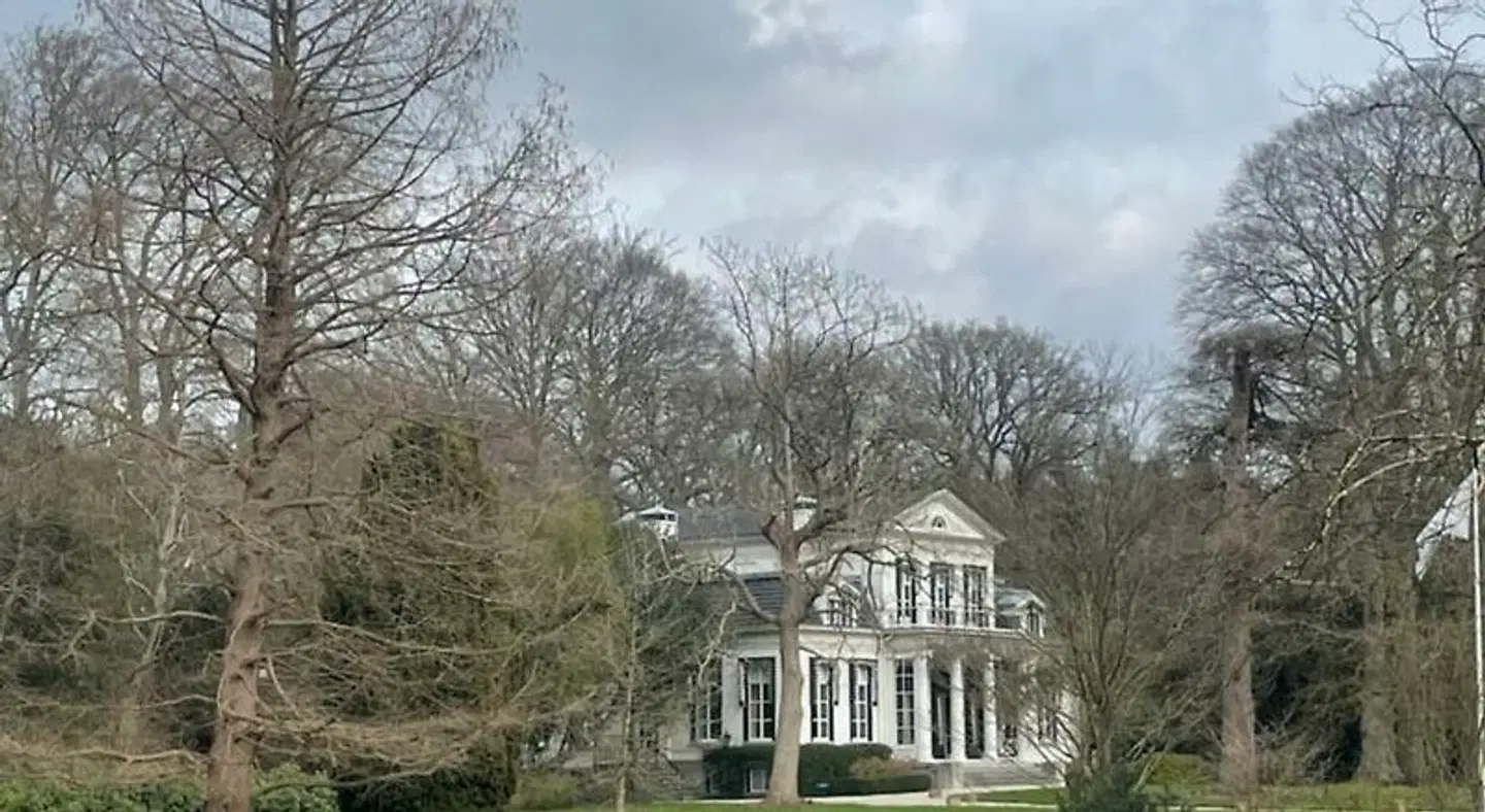 De Fugelsang EXTERIOR