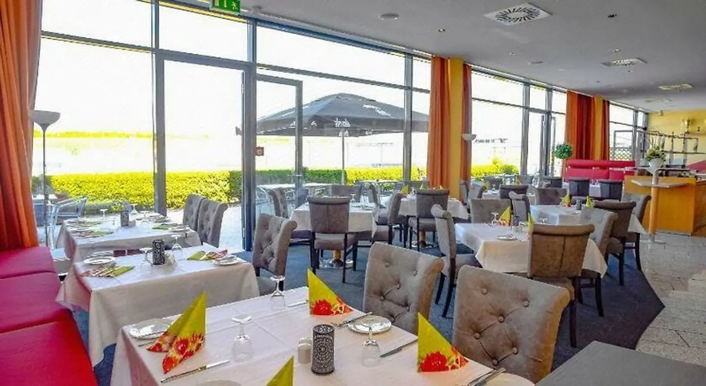 Motorsport Arena Restaurant