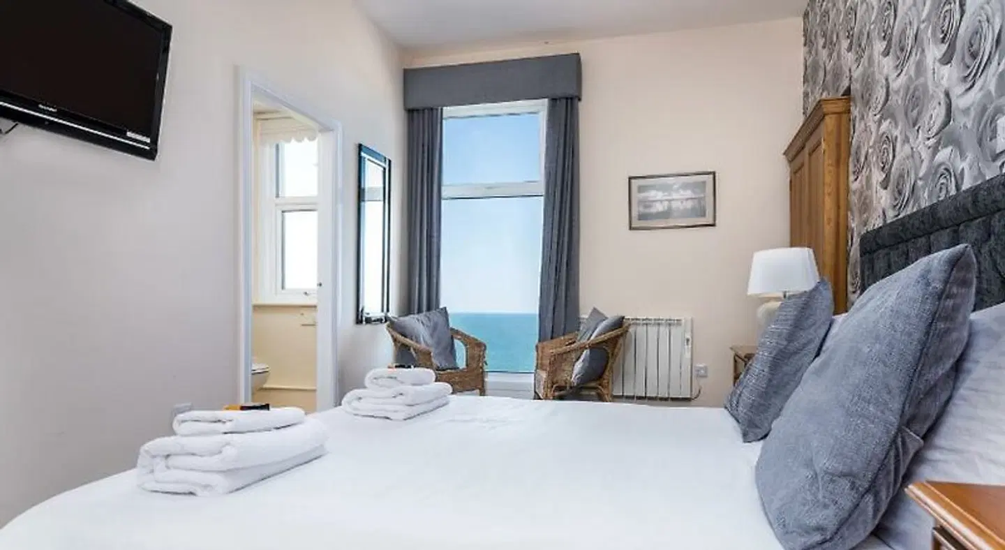 The Riviera ROOM_EXAMPLE