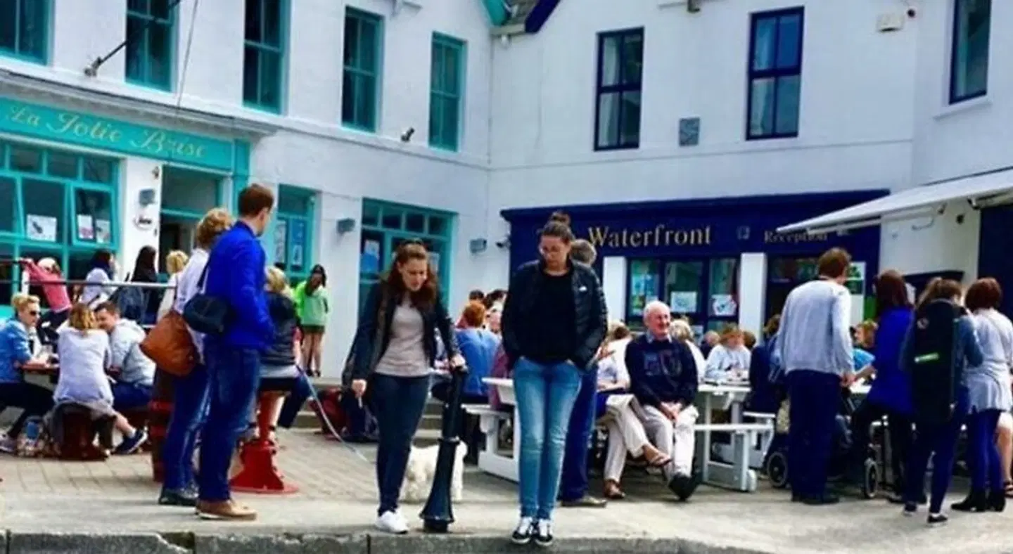 The Waterfront Hotel PEOPLE