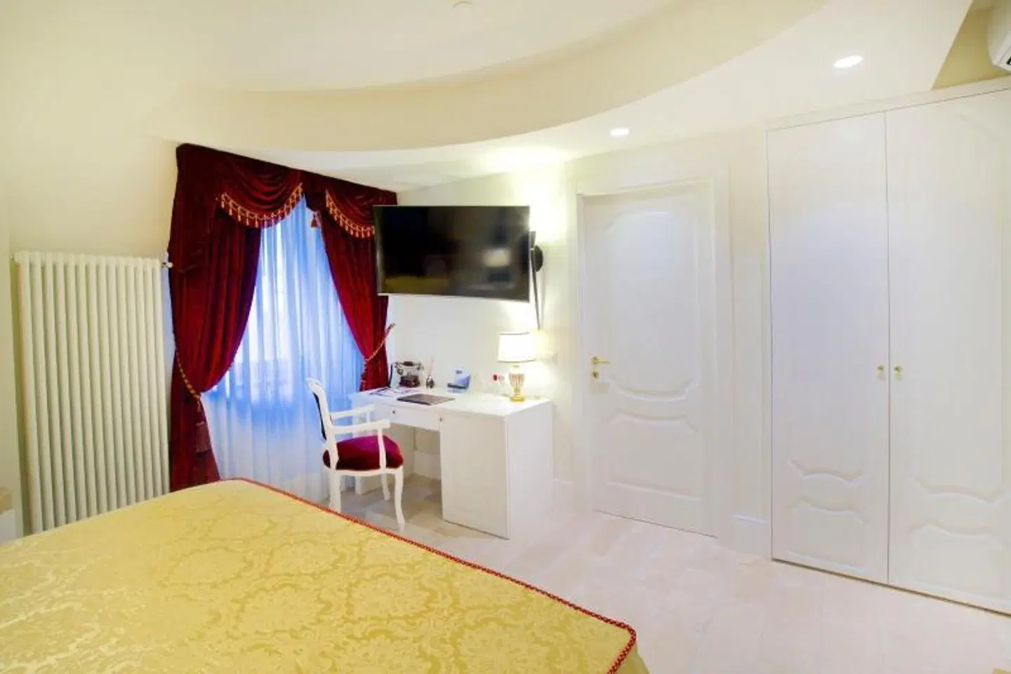 Design Suite Tirano ROOM_EXAMPLE