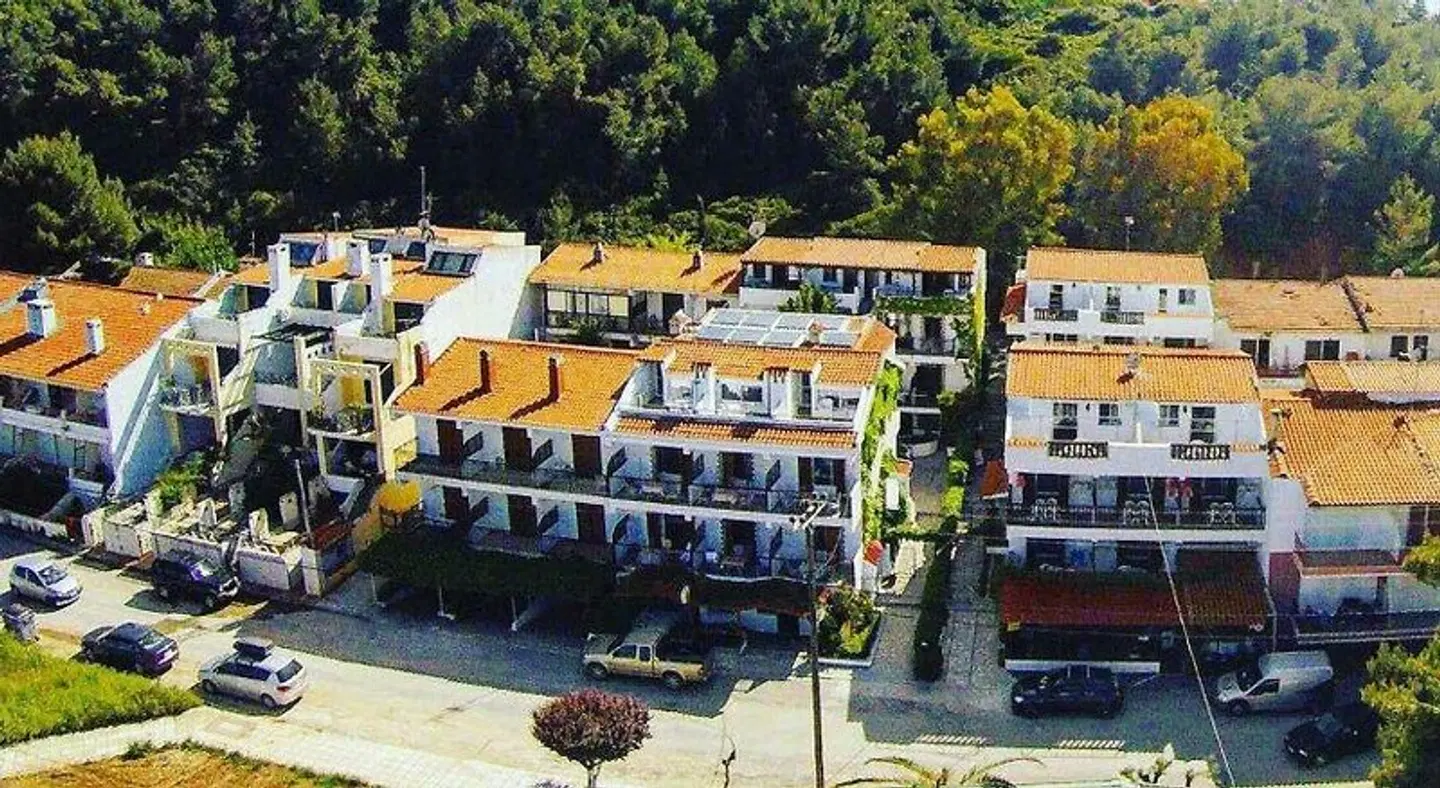 Argo Apartments EXTERIOR