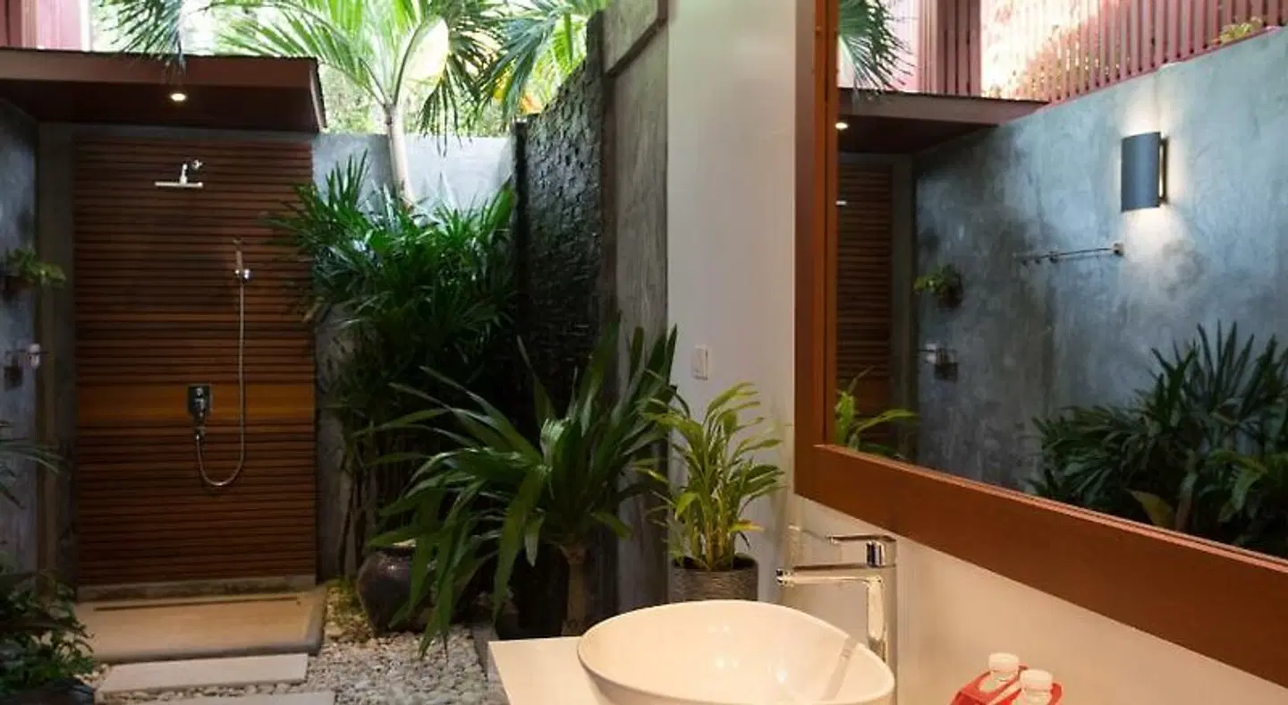 Eranda Pool Spa Villa Chaweng (SHA Extra Plus) Badezimmer
