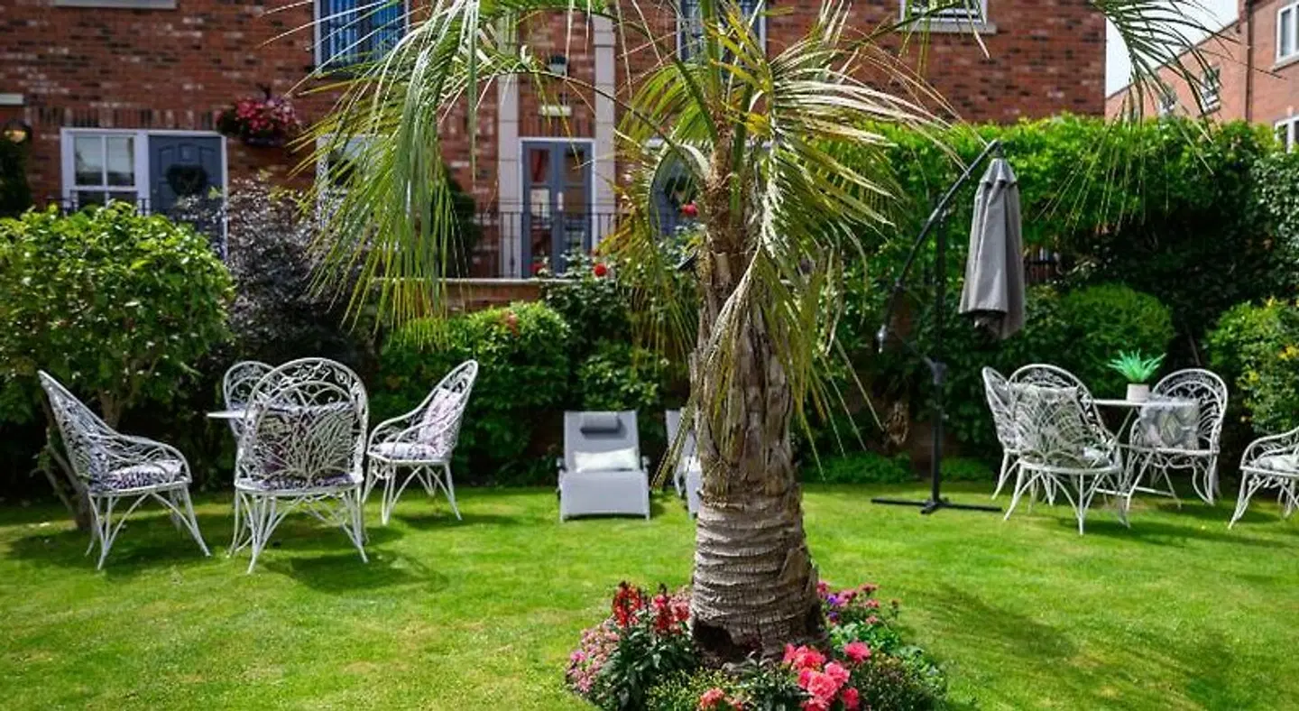 Darwin's Townhouse Garten