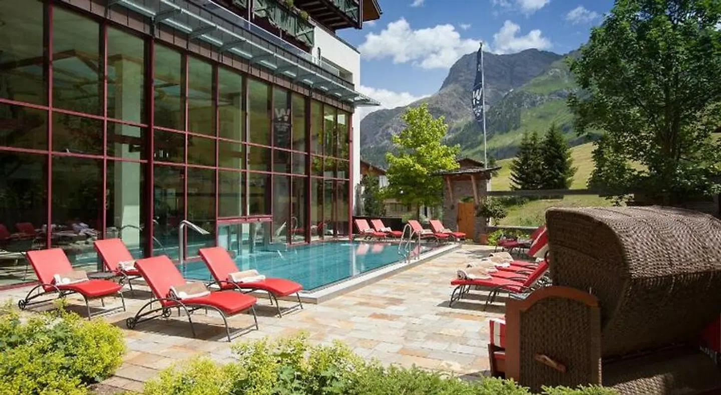 Wellnesshotel Warther Hof OUTDOOR_POOL