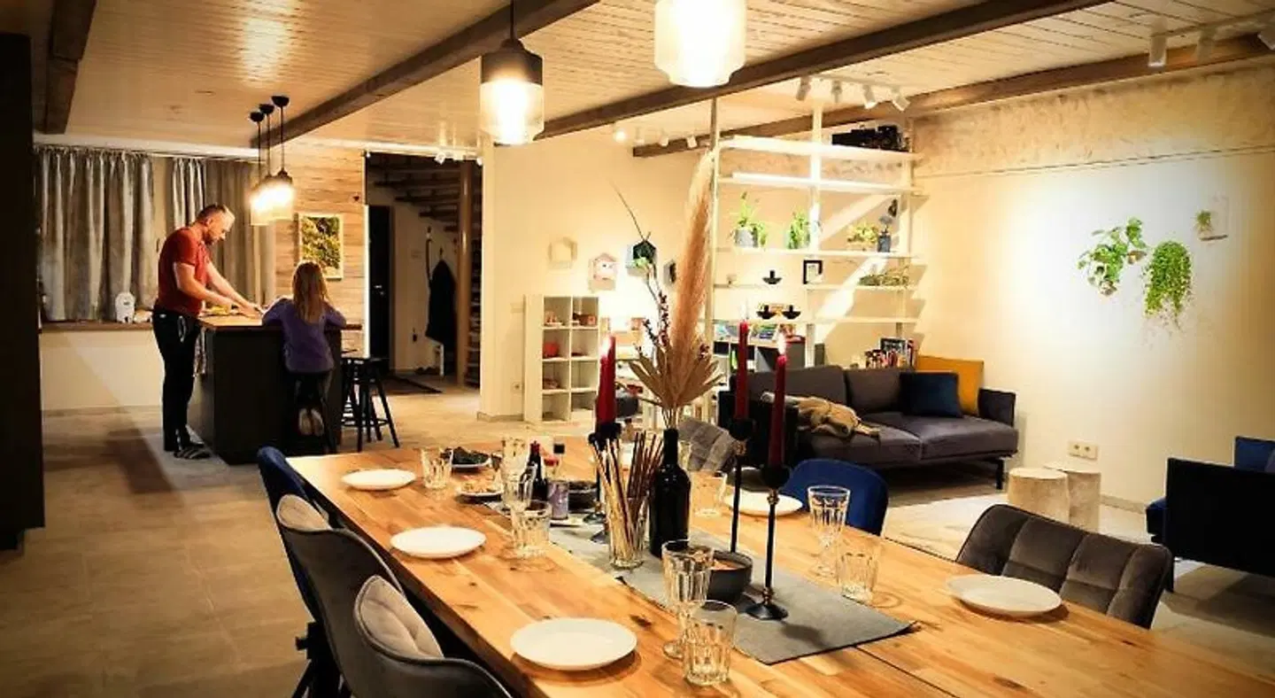 Family house Restaurant