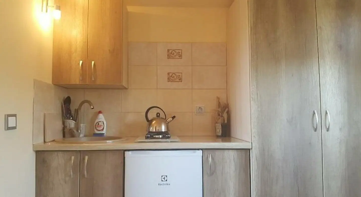 uv'dr' g. 27 ROOM_EXAMPLE