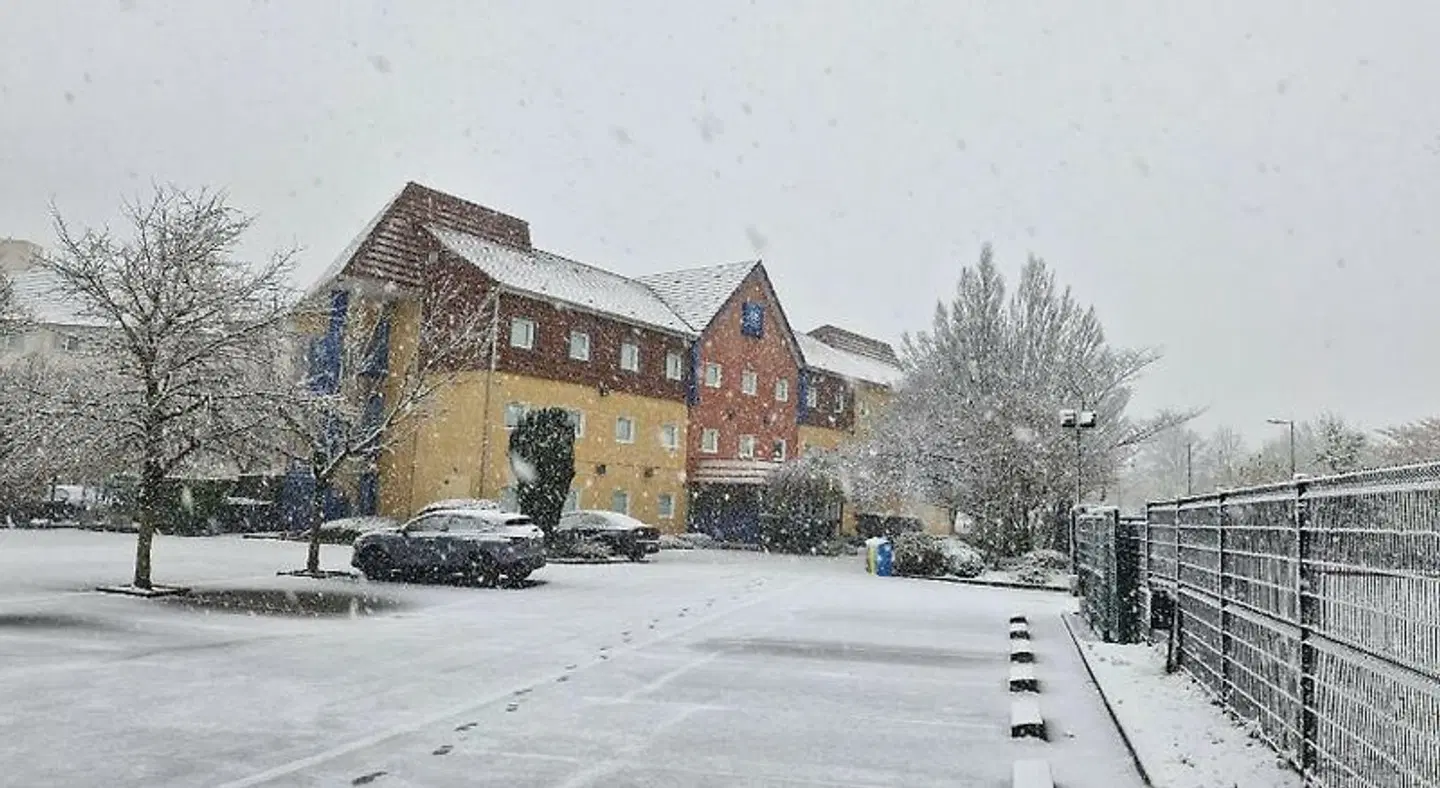 ibis budget Beaune EXTERIOR