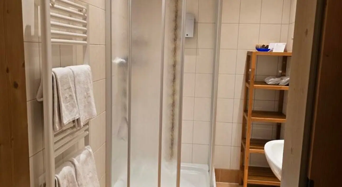 Hotel Garni Landhaus Trenkenbach Badezimmer