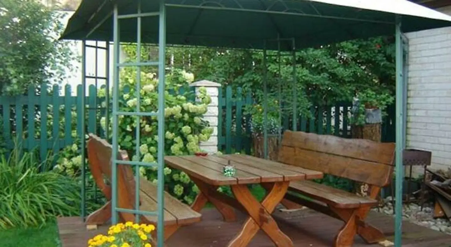 Viktoras Apartments Terrasse