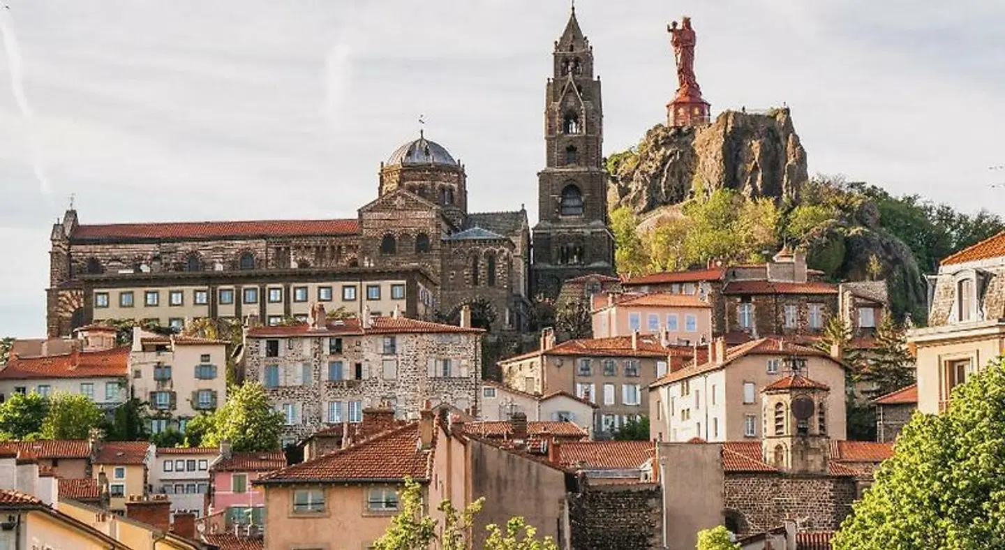 ibis Styles Le Puy en Velay EXTERIOR