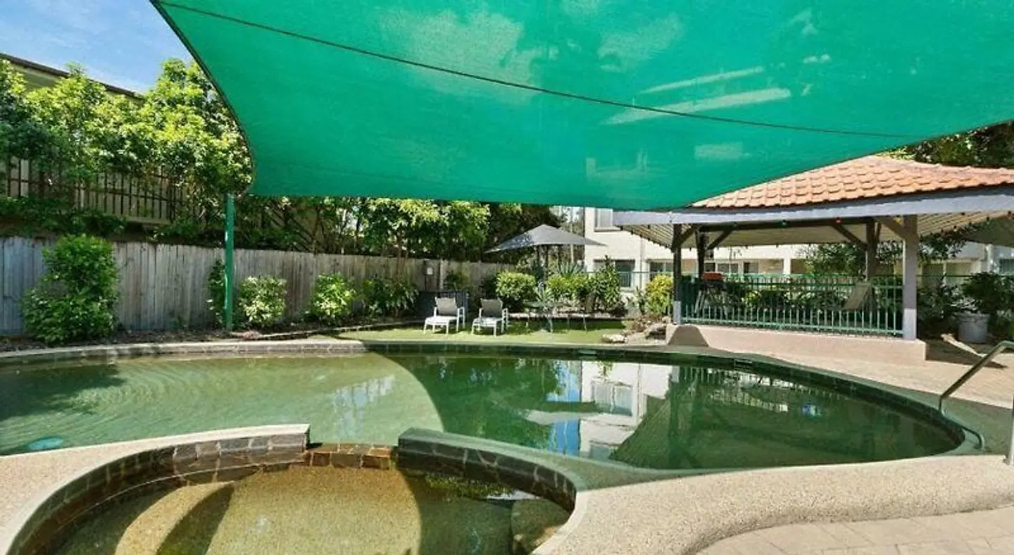 Reef Gateway Apartments OUTDOOR_POOL