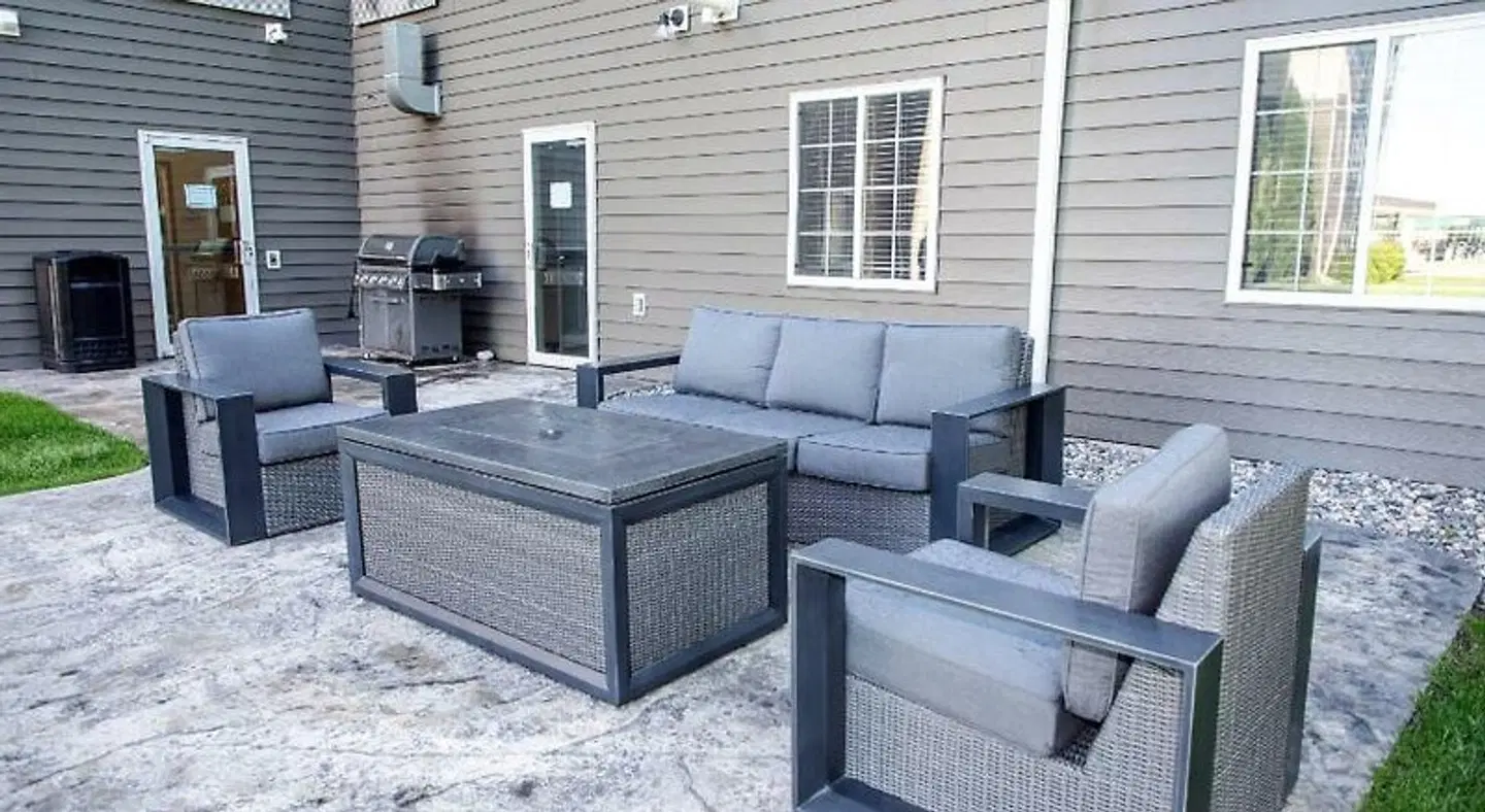 MainStay Suites Fargo Terrasse