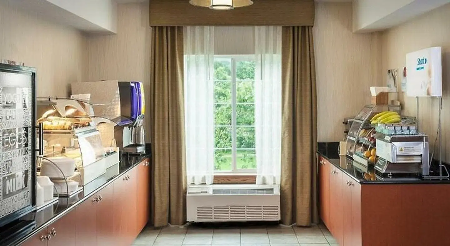 Wyndham Garden Anchorage Airport ROOM_EXAMPLE