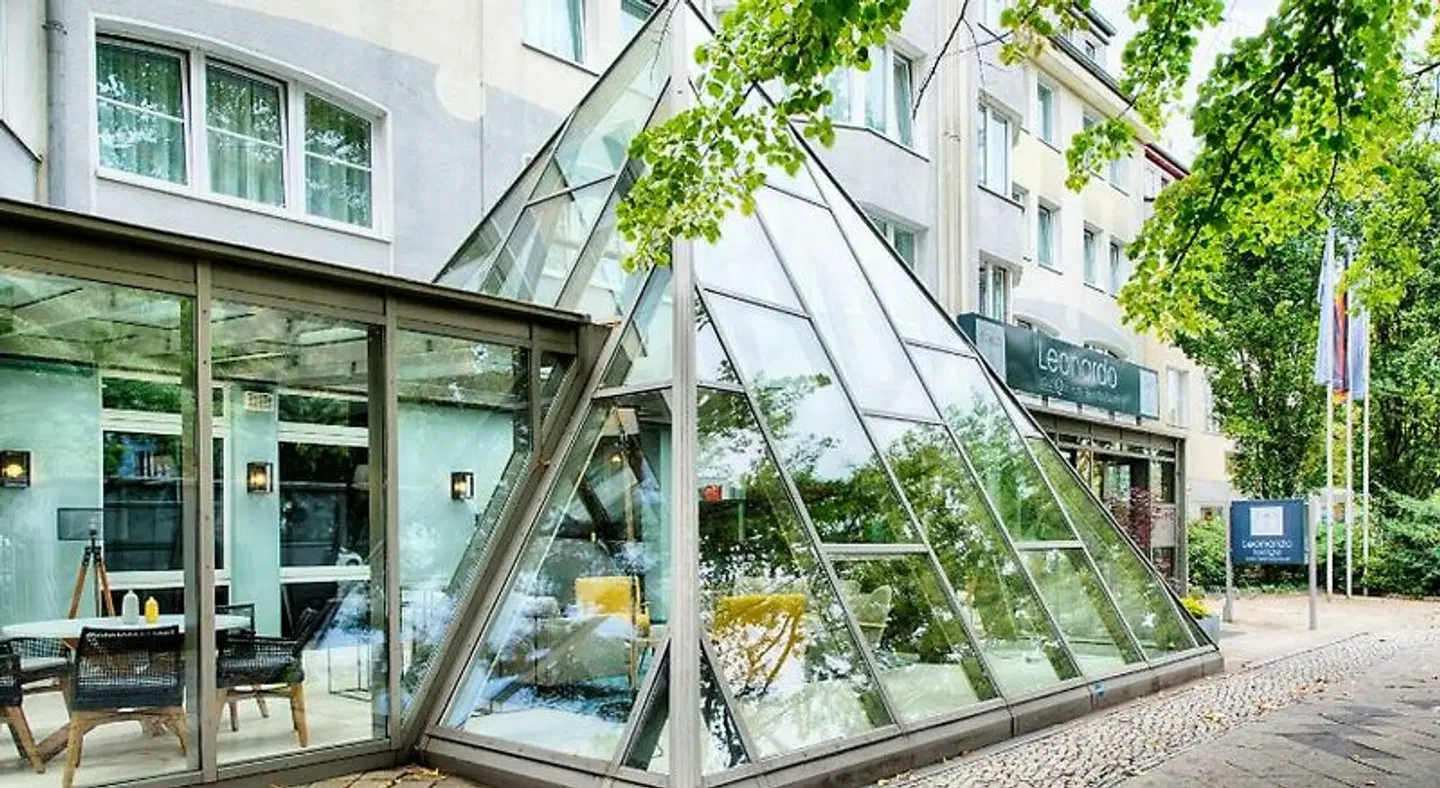 Leonardo Boutique Hotel Berlin City South OUTDOOR_POOL