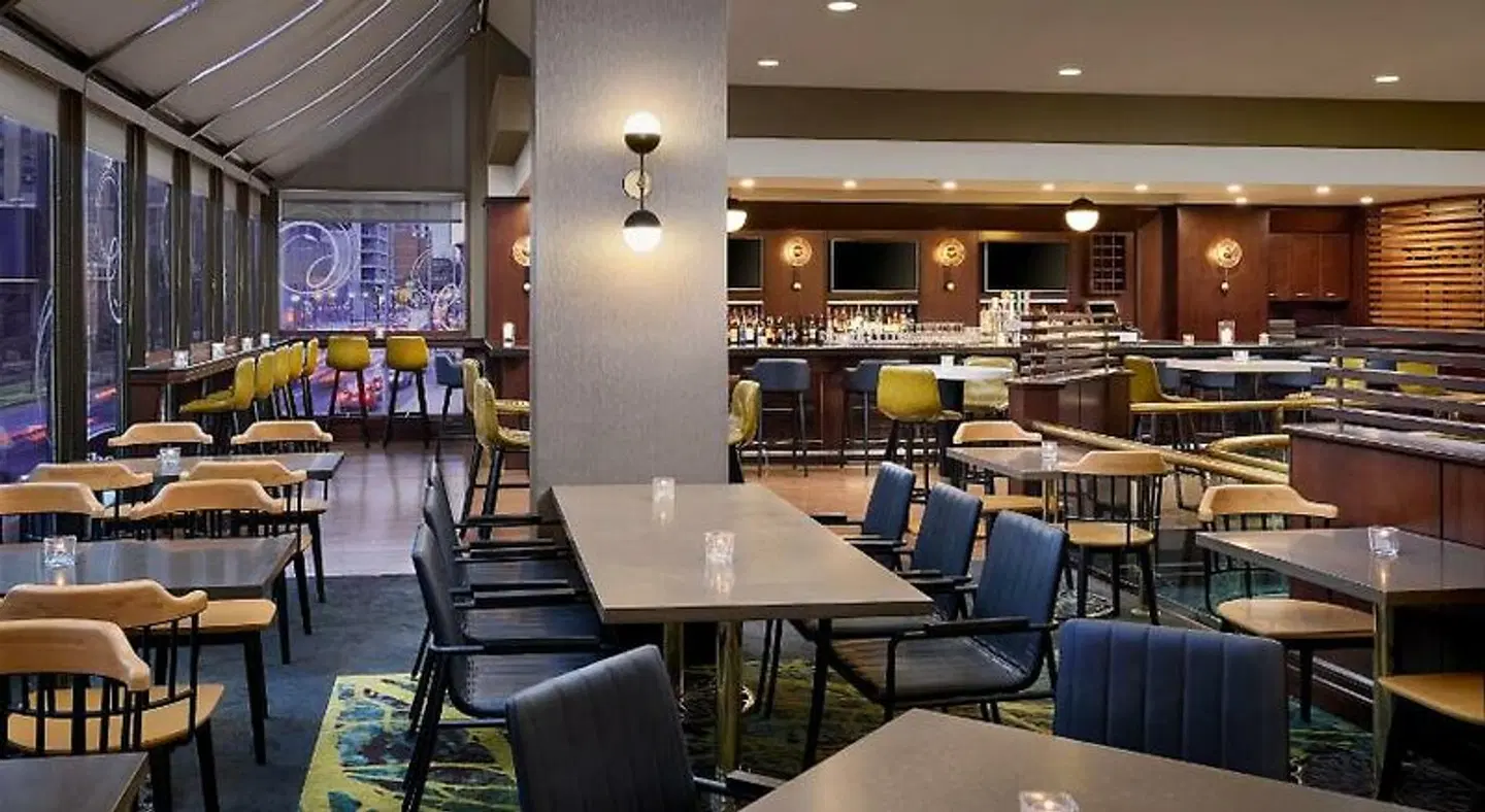 Sheraton Hamilton Bar