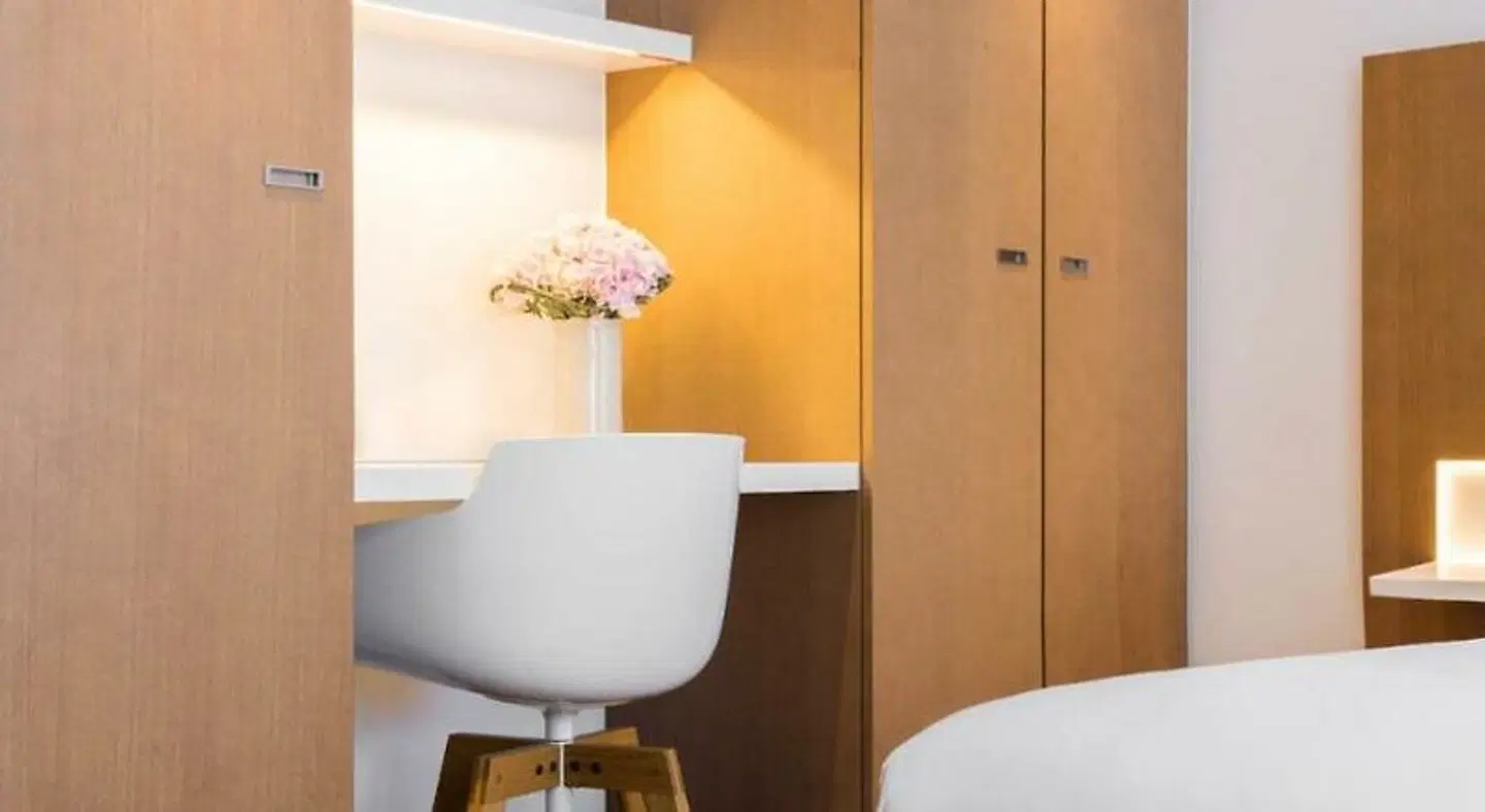 C2 ROOM_EXAMPLE