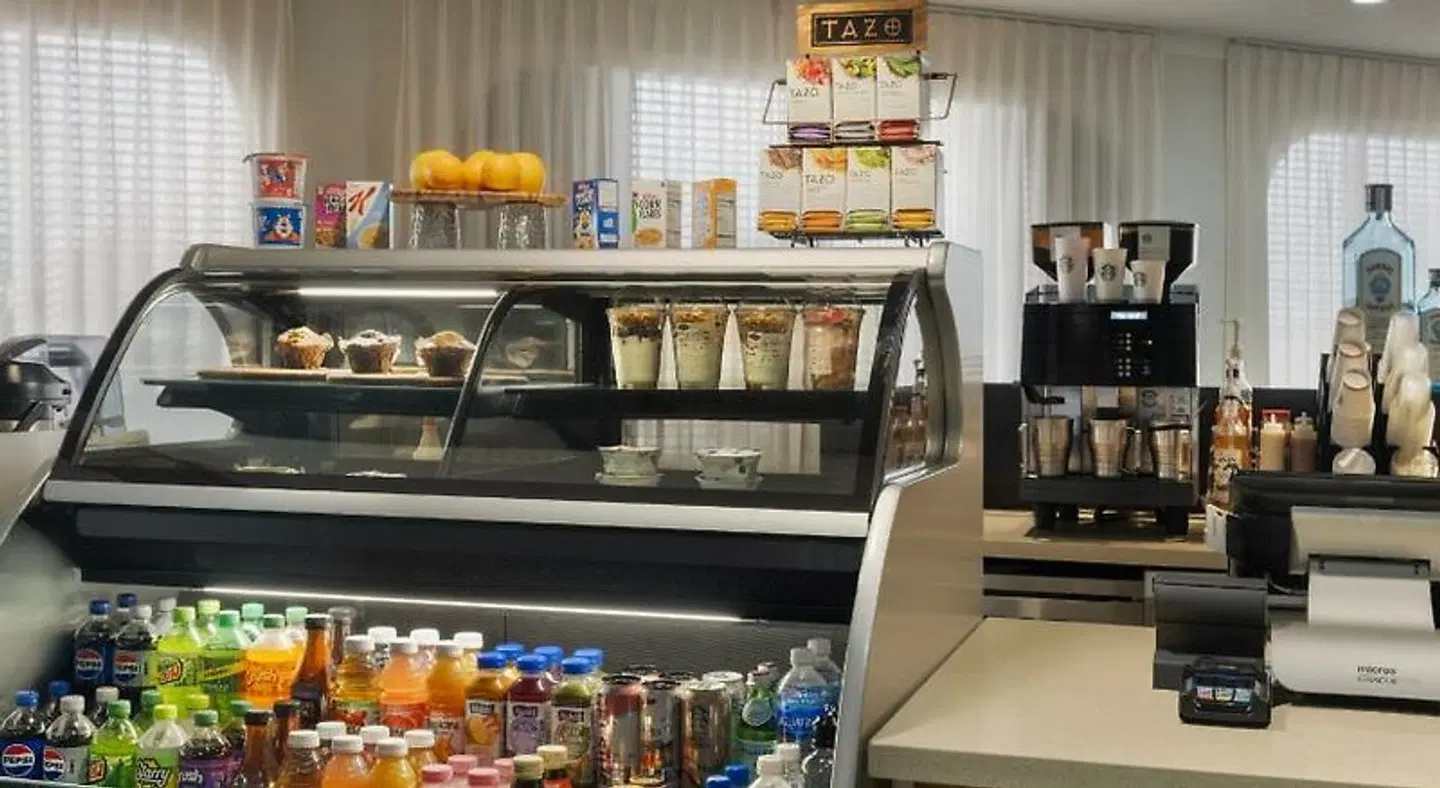 Courtyard by Marriott Santa Fe Bar
