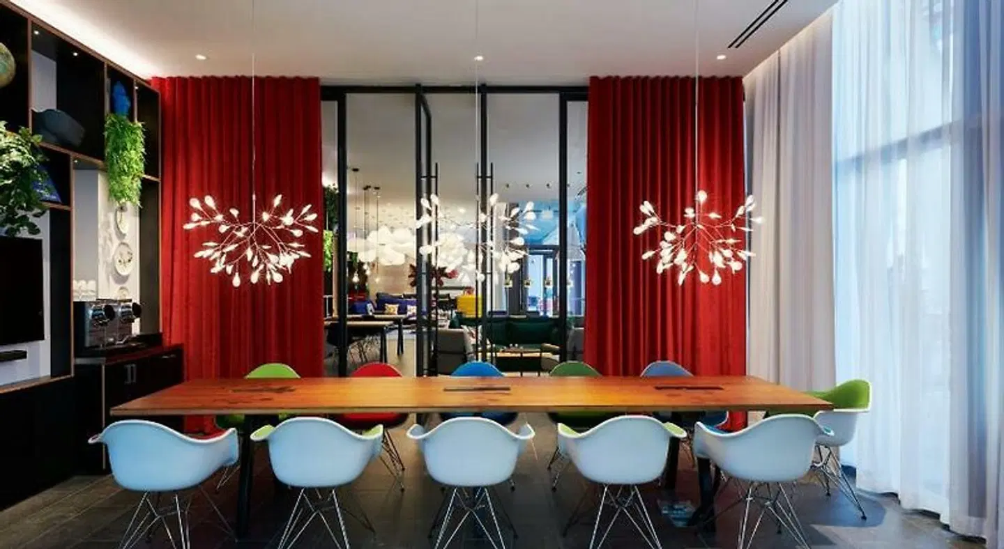 citizenM Chicago Downtown Bar
