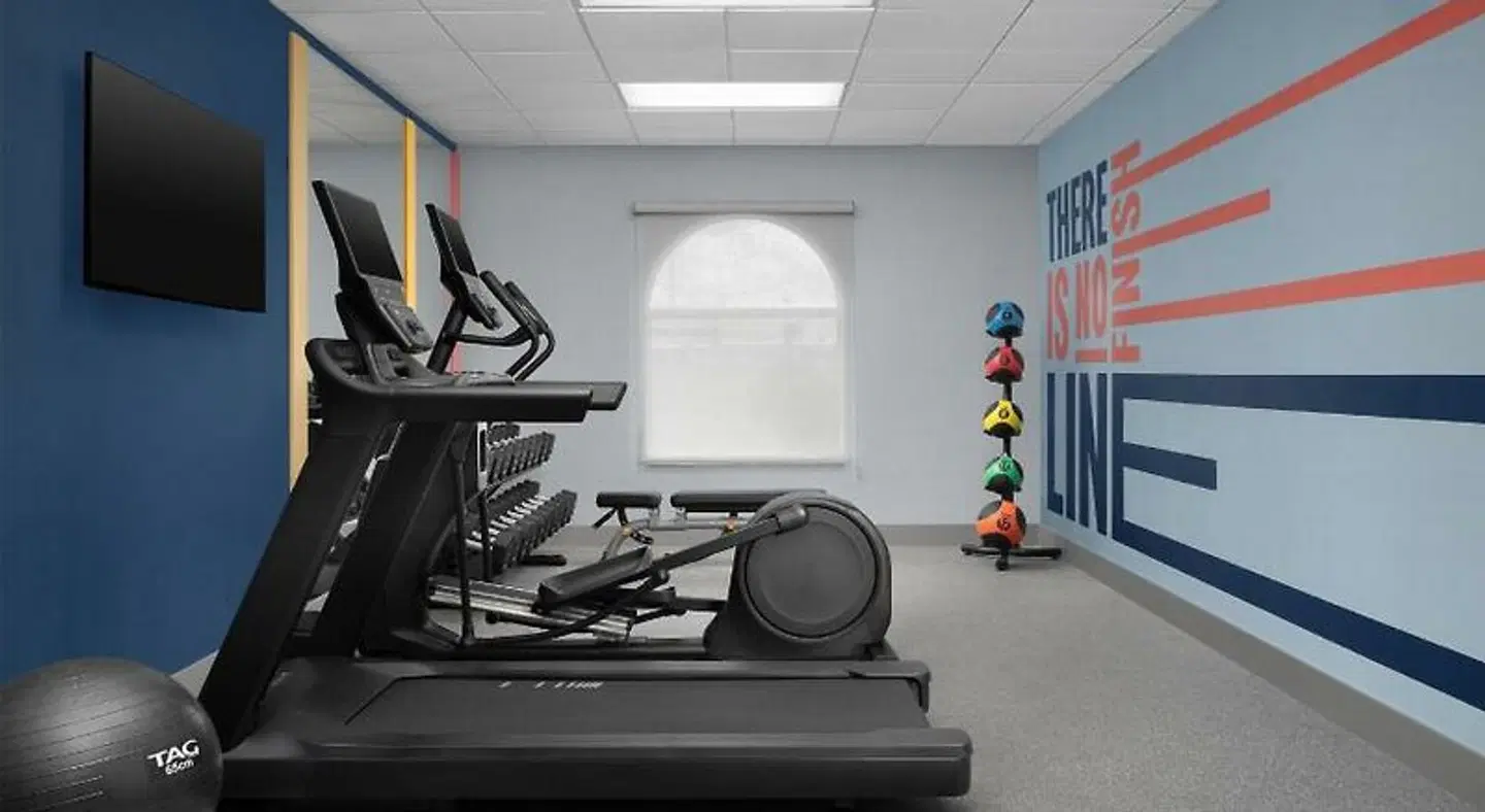 Hampton Inn & Suites Lake City SPORTS_AND_LEISURE