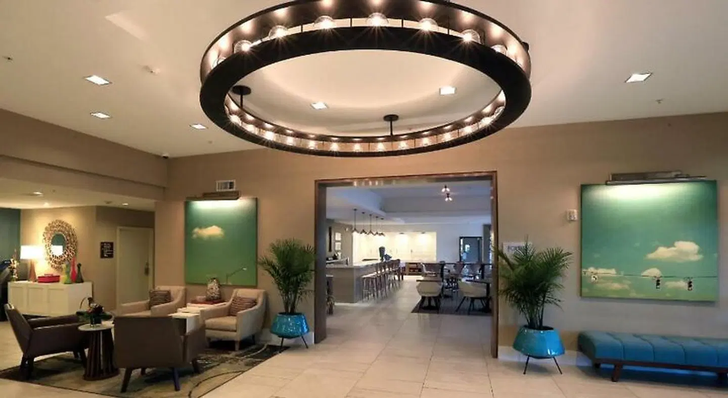 DoubleTree by Hilton Galveston Beach LOUNGE_LOBBY