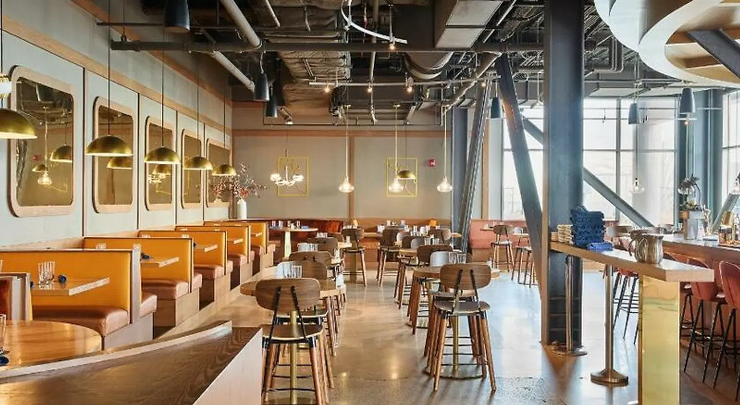 Sable at Navy Pier Chicago, Curio Collection by Hilton Bar