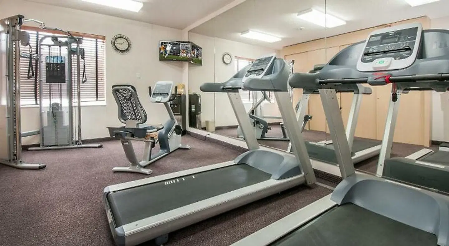 Holiday Inn Express San Antonio - Rivercenter Area SPORTS_AND_LEISURE